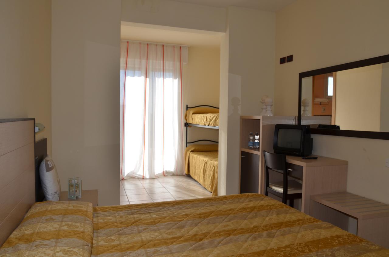 Hotel Mirage 밀라노마리티마 외부 사진