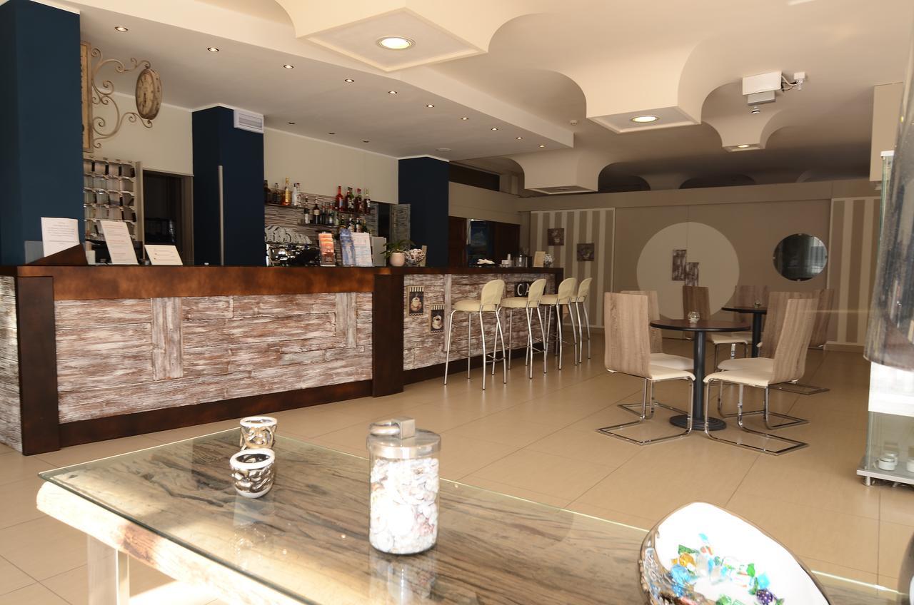 Hotel Mirage 밀라노마리티마 외부 사진